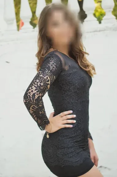 Anisa, 28 anni